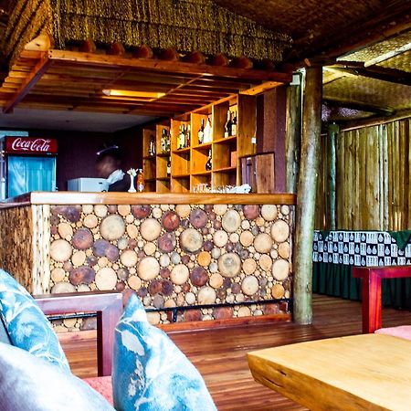 Queen Elizabeth Pvt Lodge Kichwamba Bagian luar foto