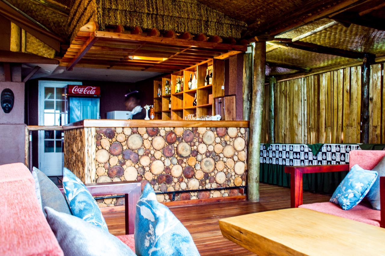 Queen Elizabeth Pvt Lodge Kichwamba Bagian luar foto