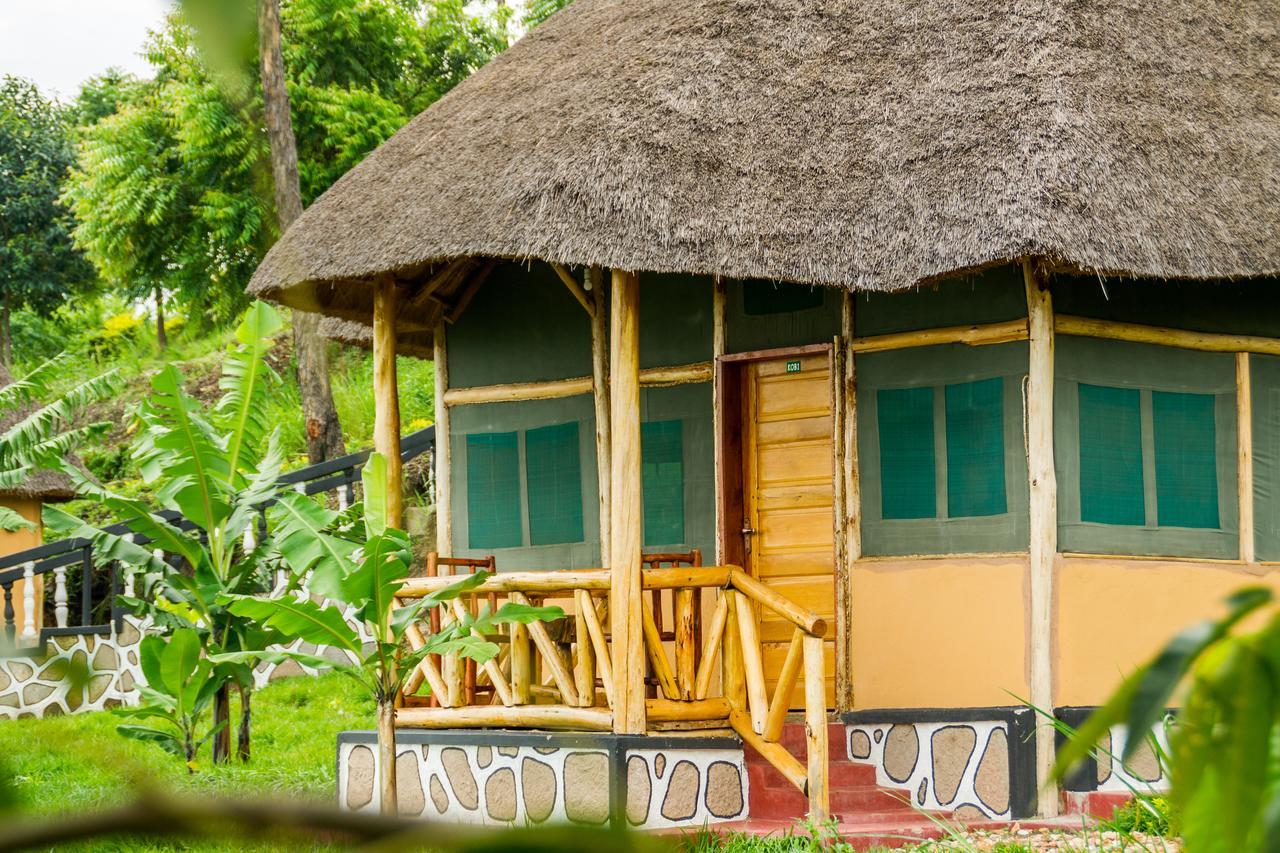Queen Elizabeth Pvt Lodge Kichwamba Bagian luar foto