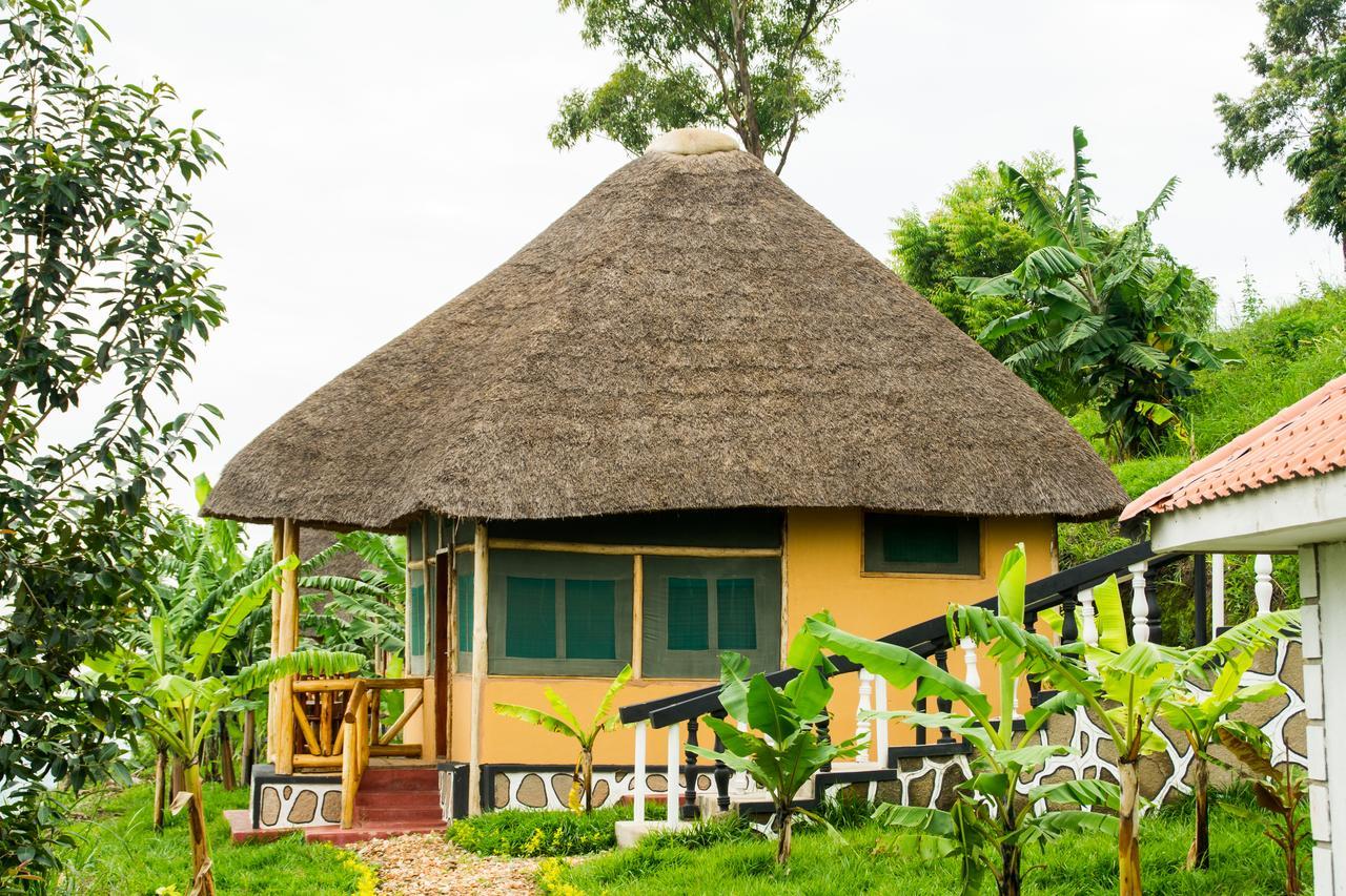 Queen Elizabeth Pvt Lodge Kichwamba Bagian luar foto