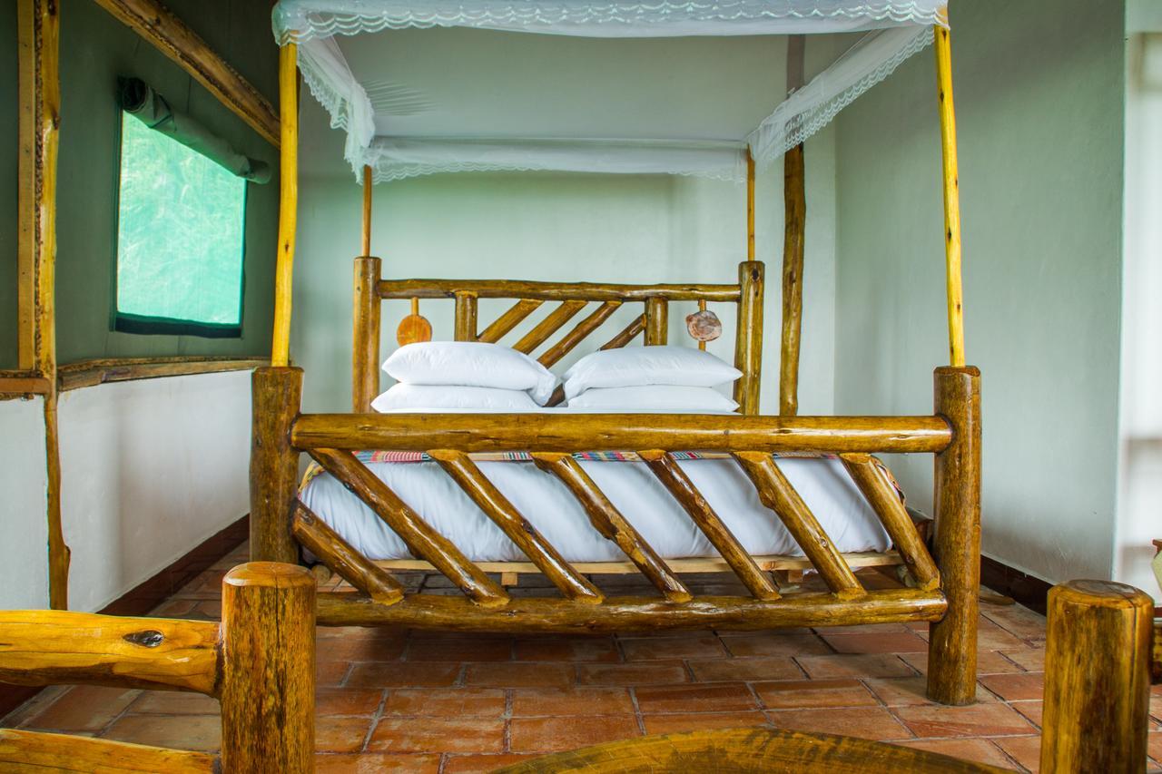 Queen Elizabeth Pvt Lodge Kichwamba Bagian luar foto