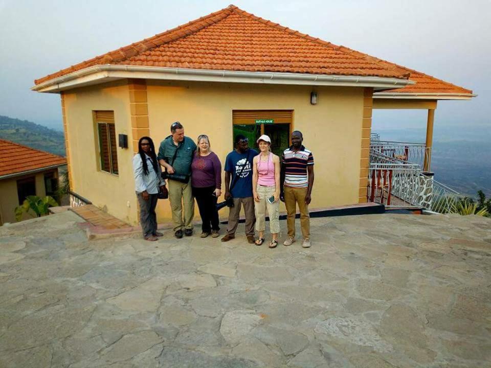 Queen Elizabeth Pvt Lodge Kichwamba Bagian luar foto